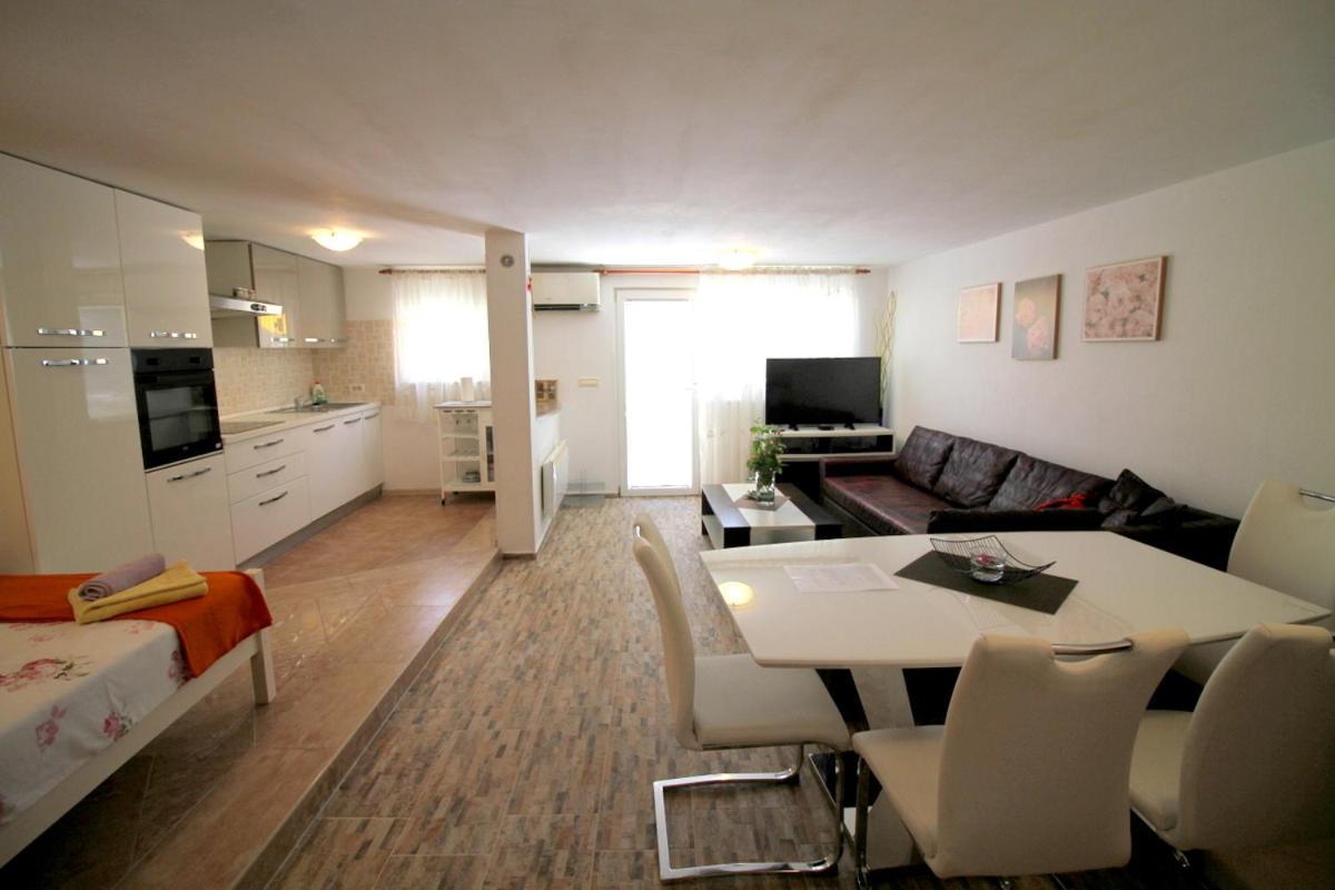 בפורטורוז Green Place Apartments מראה חיצוני תמונה